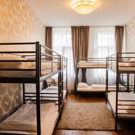 Hostel The Republic Garden Praga Zewnętrze zdjęcie