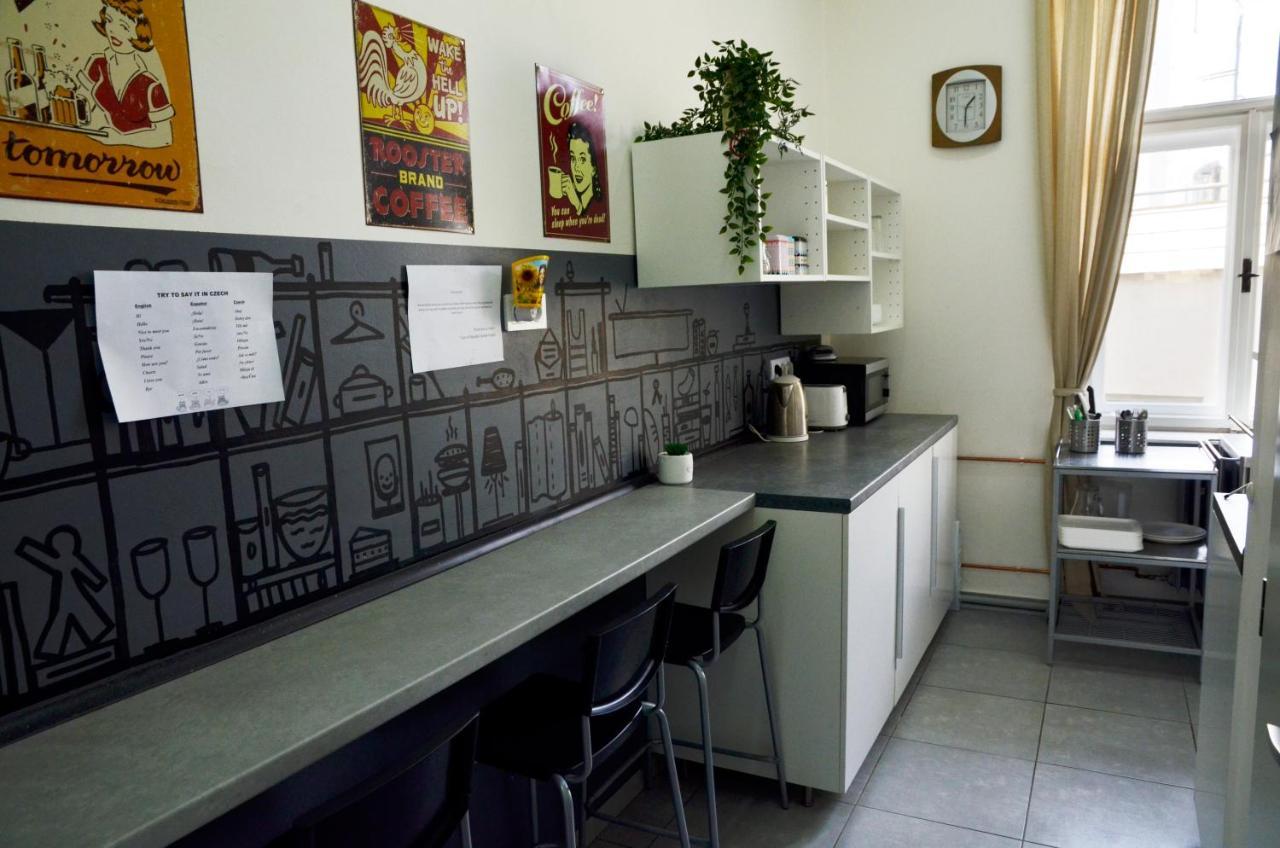 Hostel The Republic Garden Praga Zewnętrze zdjęcie